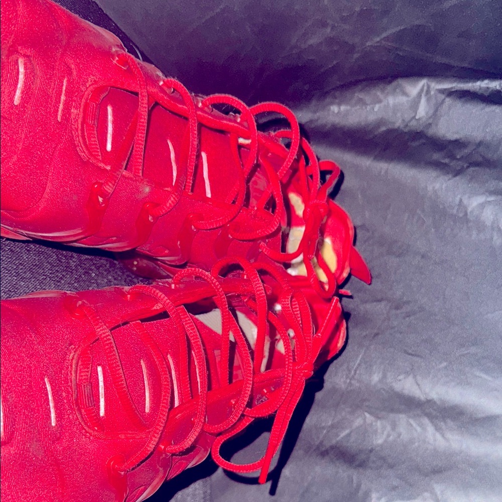 Vibrant Red Women's Athletic Shoes